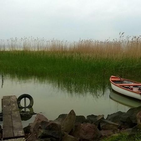 Lovely Apartment At Balatonfenyves Exterior photo